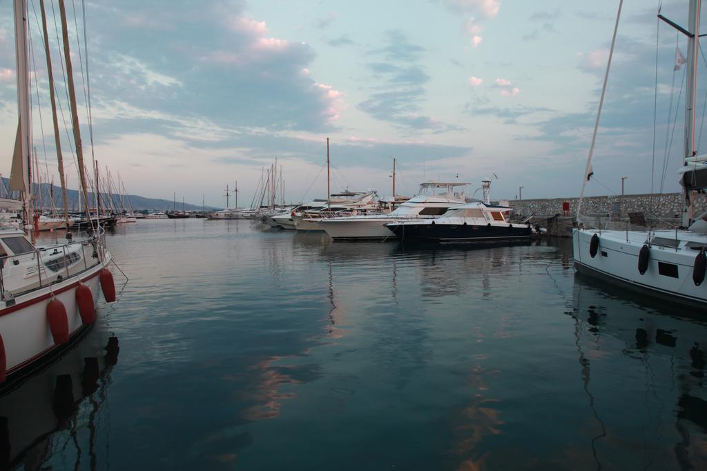 Unique Flat With Sea View At Edem Beach - A Seafront Property By Athenian Homes Luaran gambar